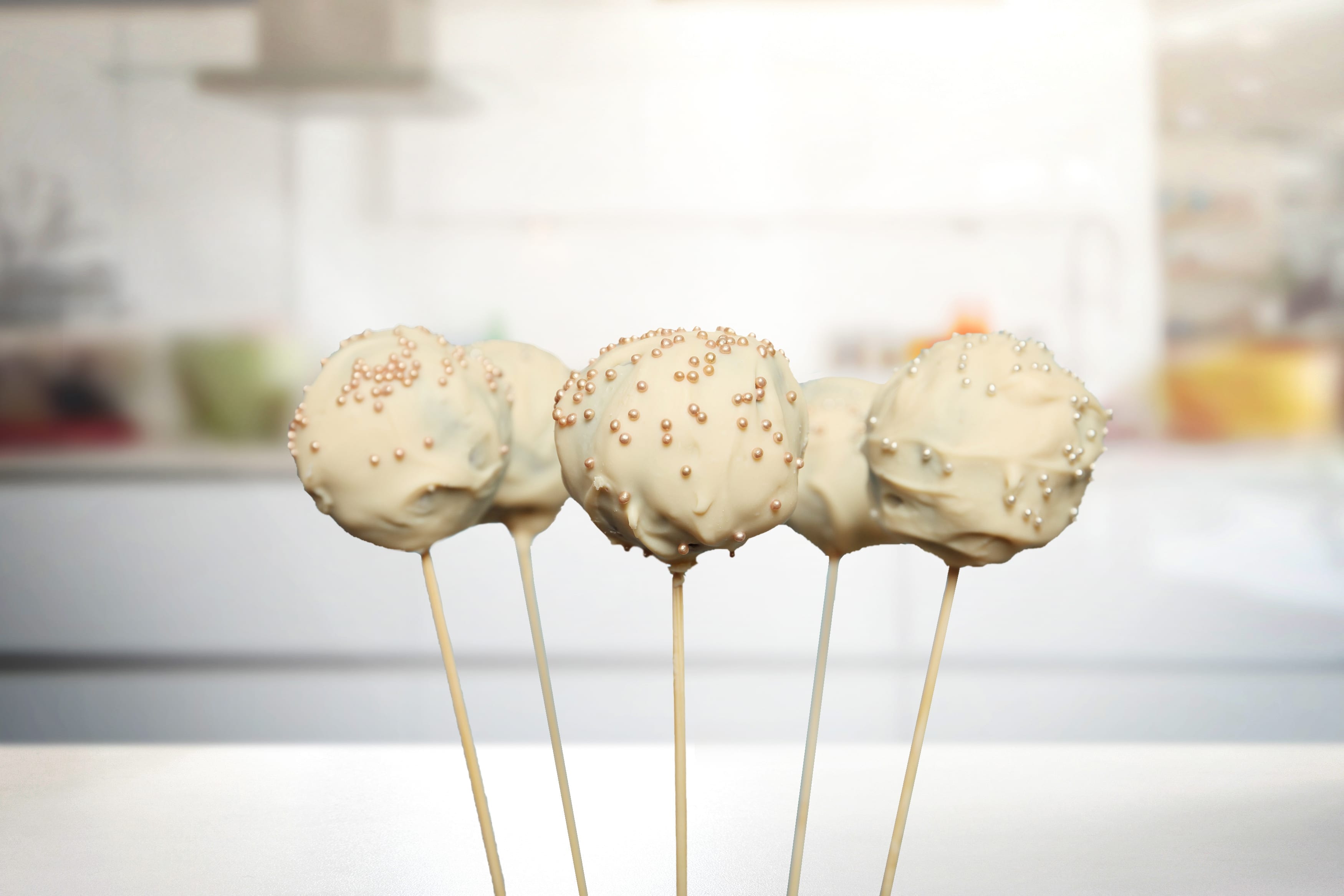 SlimFast Advanced Cake Pops Recipe | SlimFast