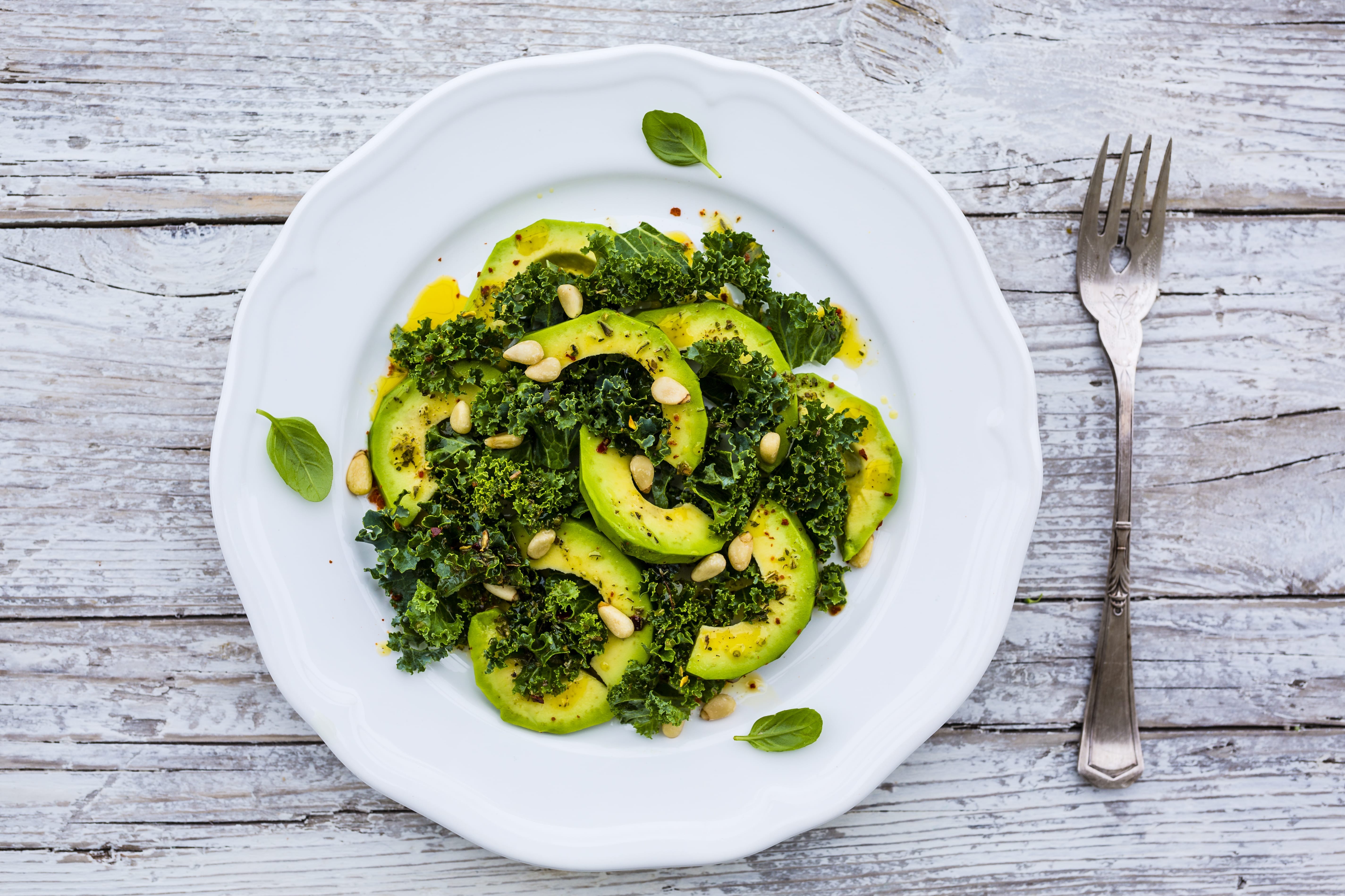 Chopped Kale and Avocado Salad Recipe | SlimFast
